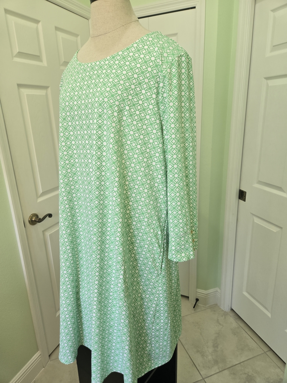 Lilly Pulitzer Chilly Lilly Solia UPF 50 Green White Geometric LS Dress XXL - Picture 2 of 14